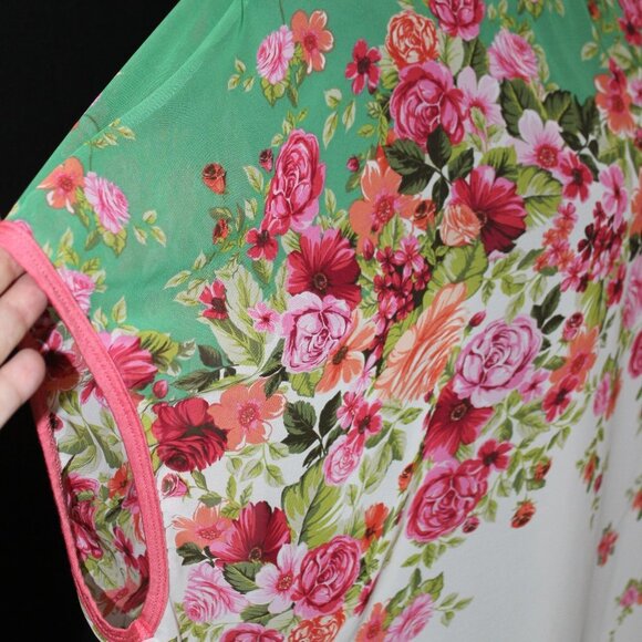 Bobeau Elegant Floral Flowing Women's Top - Picture 4 of 14